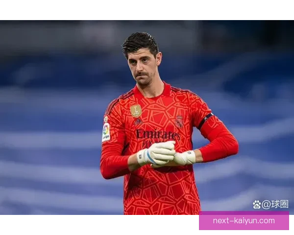 库尔图瓦比利时足球偶像 库尔图瓦比利时足球偶像