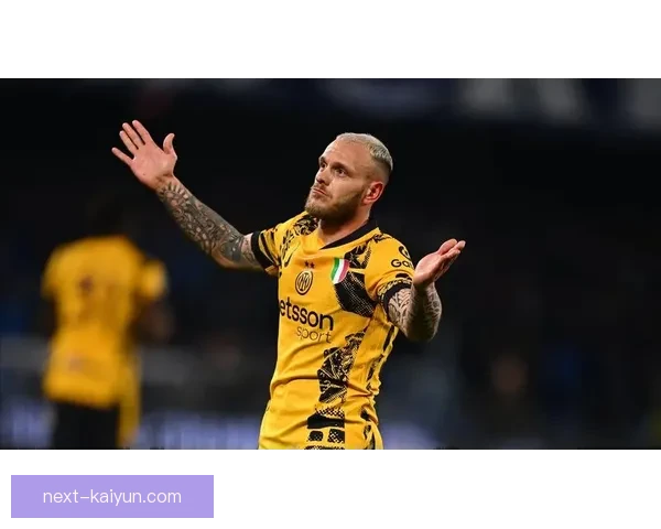 费耶诺德主帅风格分析：持续提升的战术布局与球队表现